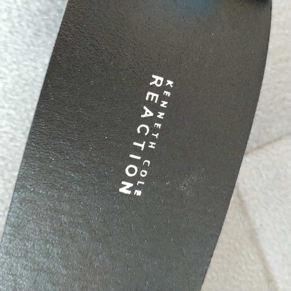 Kenneth Cole Reaction Black Belt w Silver tone Buckle M - Picture 6 of 7